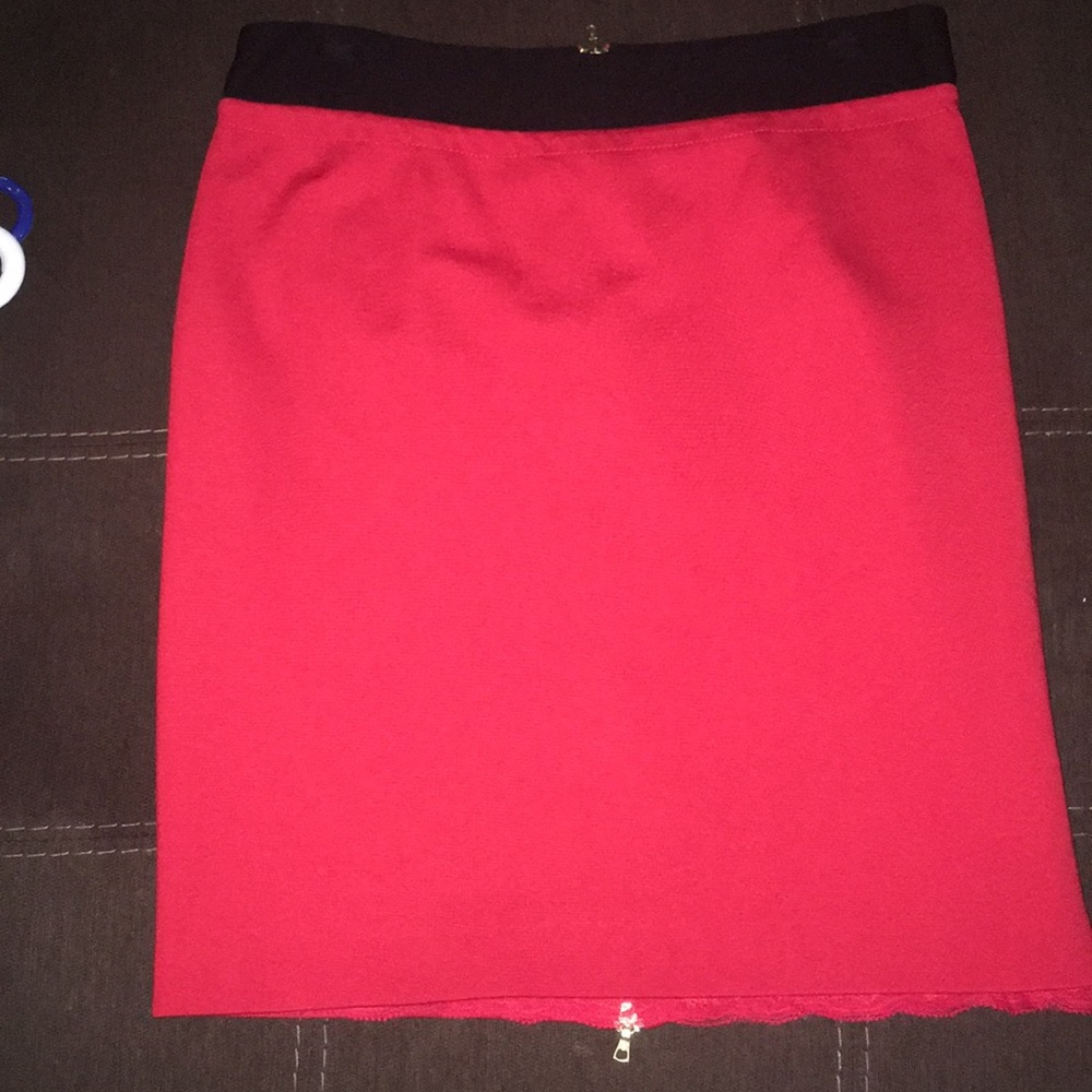 Trina Turk black and red skirt size 2